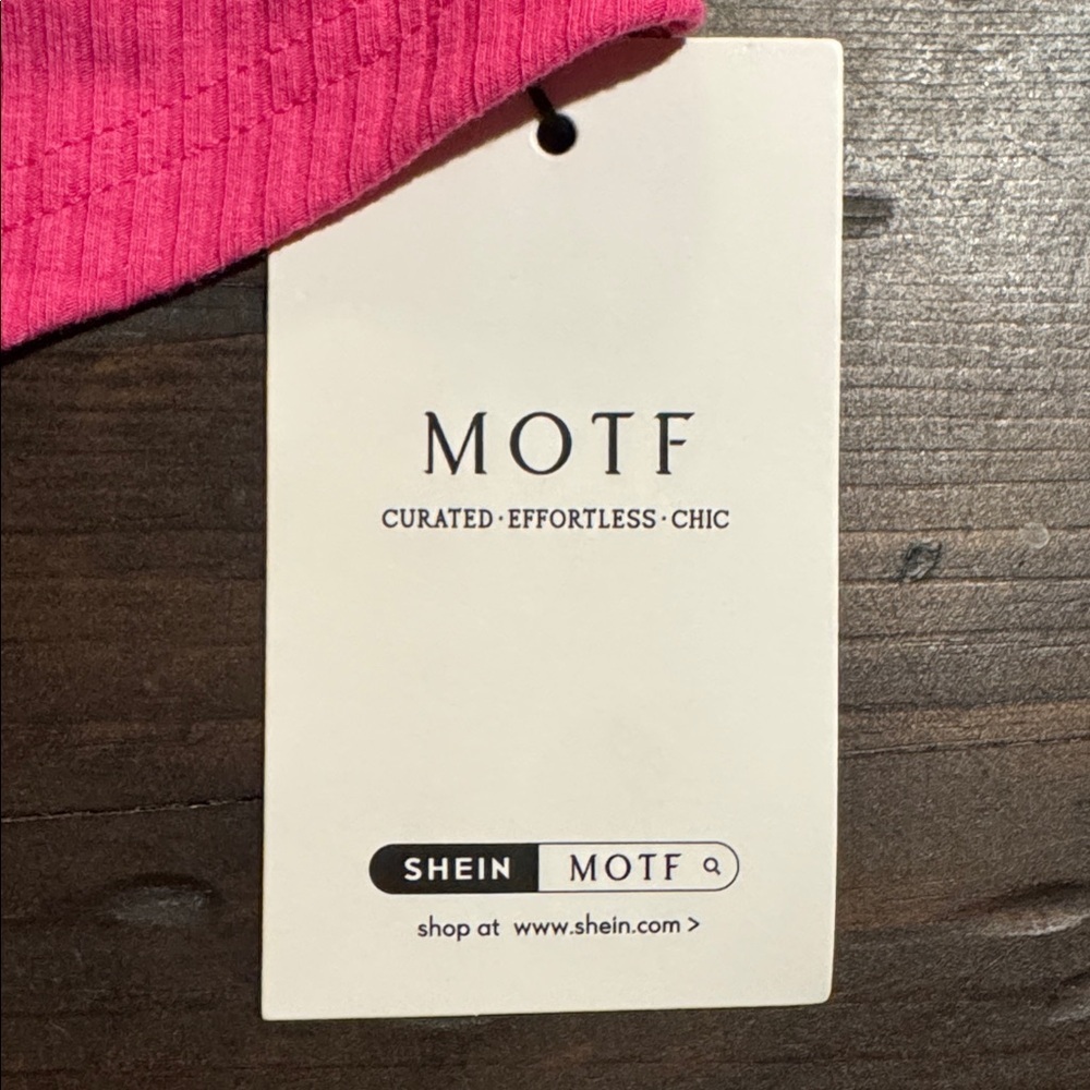MOTF Women's Vibrant Pink Turtleneck Tank Top - Picture 2 of 8